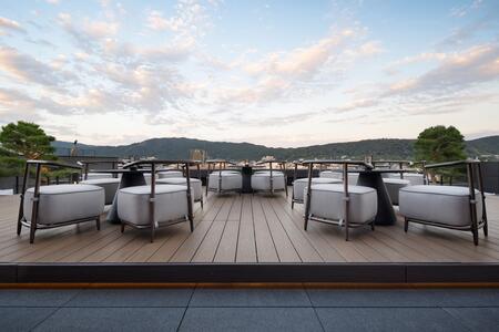 ルーフトップテラス